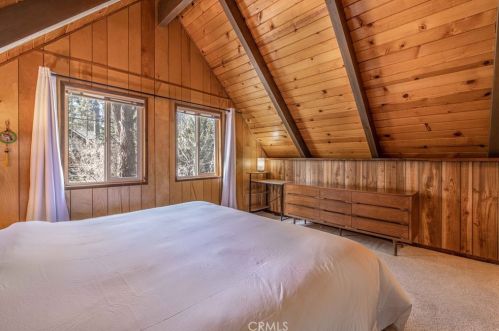 919 Mountain Ln, Big Bear City CA  92314 exterior