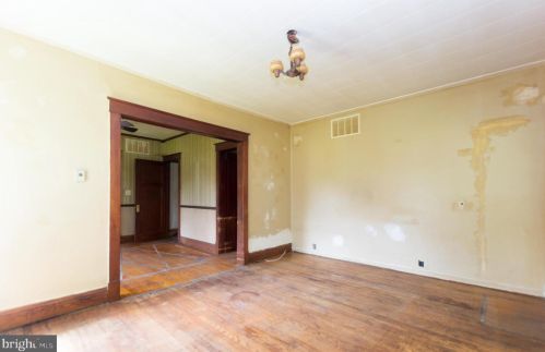 446 Main St, Lansdale PA  19446-2811 exterior