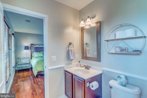 18292 St Georges Ct, Leesburg VA  20176-7421 exterior