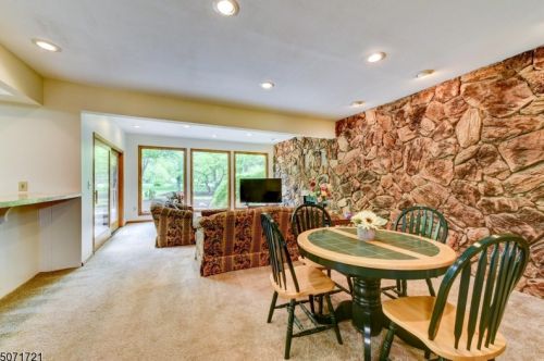 180 Cowperthwaite Rd, Bedminster NJ  07921-2904 exterior