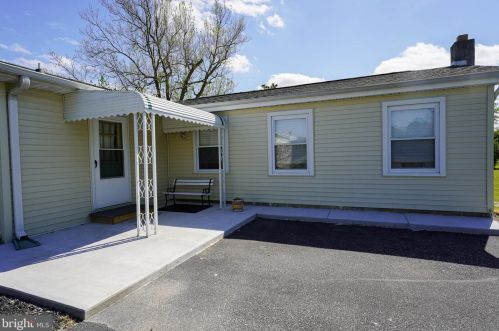 9025 Sharptown Rd, Laurel, DE 19956-4306