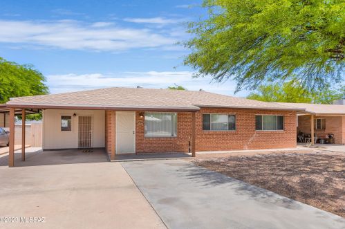 4709 Waverly St, Tucson, AZ 85712-2735
