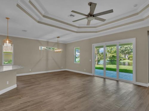 3906 58th Cir, Vero Beach FL  32966-6522 exterior