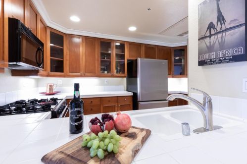 30 Julian St, San Jose, CA 95110-2472