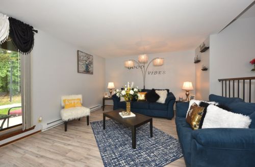 8605 Servite Dr, Milwaukee, WI 53223-2539