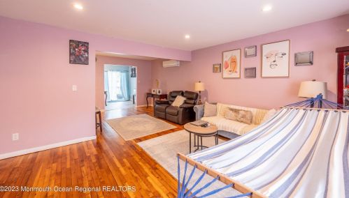 451 Middle Rd, Hazlet NJ  07730-2483 exterior
