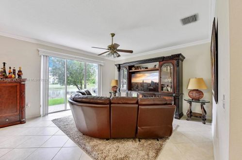 16392 29th St, Hollywood FL  33027-5221 exterior