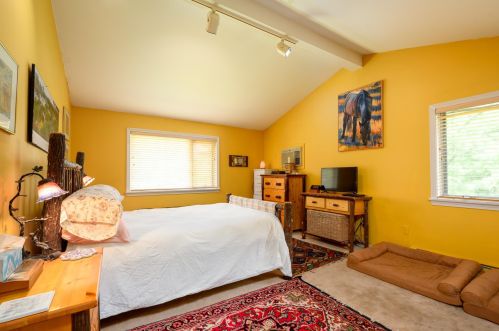 121 Ladd Hill Rd, Belmont NH  03220-3009 exterior