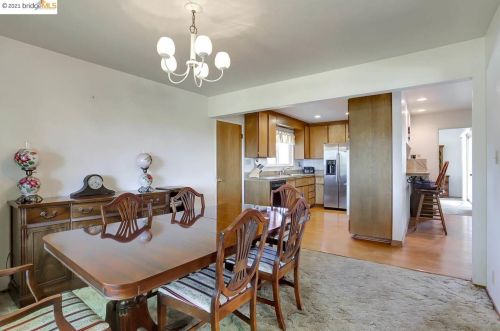 486 Quail Glen Dr, Oakley CA  94561-3942 exterior