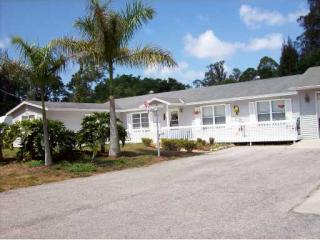 3850 Aberdeen Dr, Sarasota, FL 34240-9607