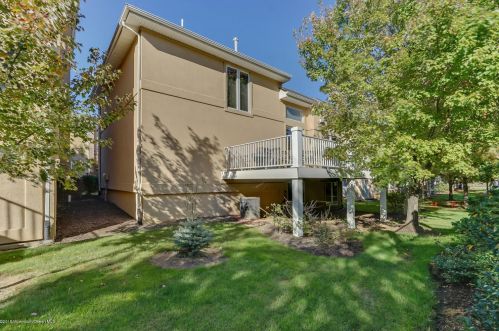 168 La Quinta Ct, Holmdel Village NJ  07733-2536 exterior