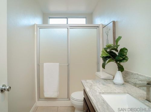 6470 Edmonton Ave, San Diego CA 92122-2519 exterior