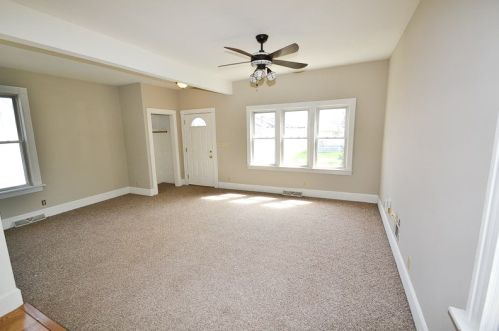 4123 6th St, Milwaukee, WI 53221-1705