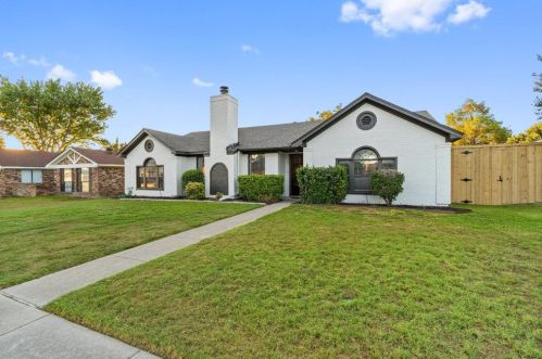 1013 Summertree Cir, Plano TX  75025-2506 exterior
