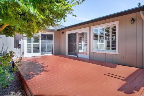 1505 Dudley Pl, Santa Rosa CA  95401-4525 exterior