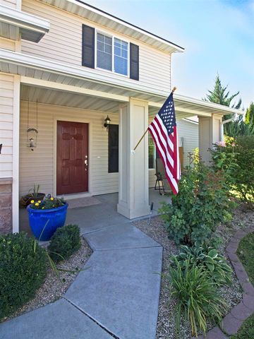 2041 Blakes Creek Ave, Nampa, ID 83686-6083