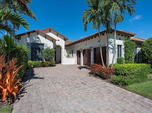 2347 Traditions Ct, Naples, FL 34105-3087