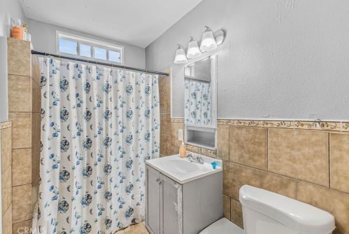 4213 Pepperwood Ave, Long Beach CA  90808-1072 exterior