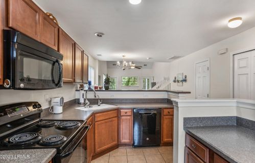 391 Dante Cir, Beaufort SC  29906-2407 exterior