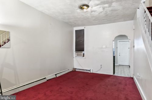 1040 Langham Ave, Camden NJ  08103-2735 exterior