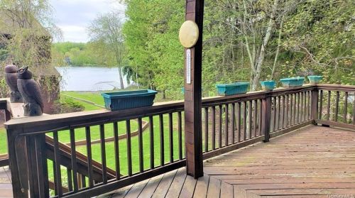 29 Horseshoe Lake Rd, Kauneonga Lake NY  12749-7721 exterior