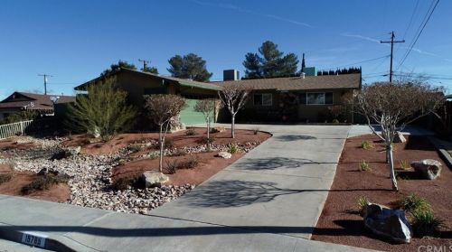 15785 Inyo St, Victorville, CA 92395-0606