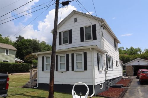 212 Mckinley Ave, Robinson, PA 15949-9417