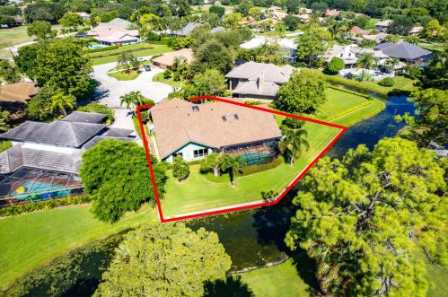 3 Sutherland Ct, West Palm Beach, FL 33418-7061