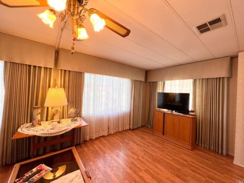 120 Salisbury Cir, Santa Rosa CA  95401-9103 exterior