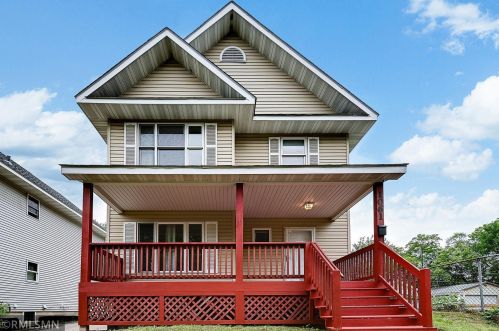 1061 Desoto St, Saint Paul, MN 55130-3846