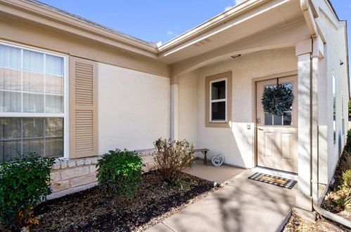 210 Crockett Loop, Georgetown TX  78633-5041 exterior