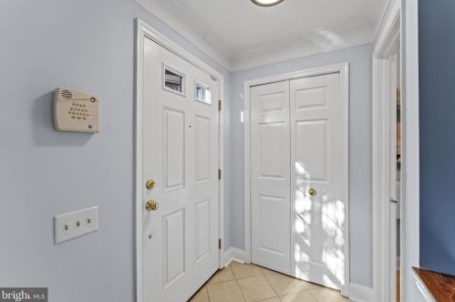 16869 Miranda Ln, Woodbridge VA  22191-5142 exterior