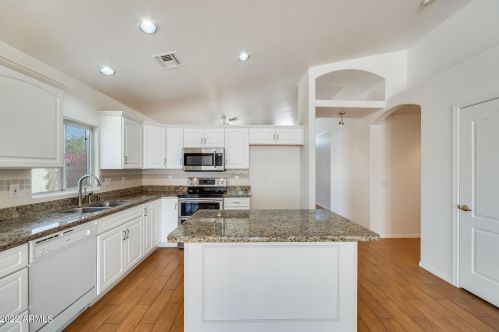 4559 Dailey St, Glendale AZ 85306-4120 exterior