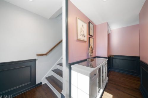 7 Birchwood Rd, Parsippany NJ  07834-1201 exterior