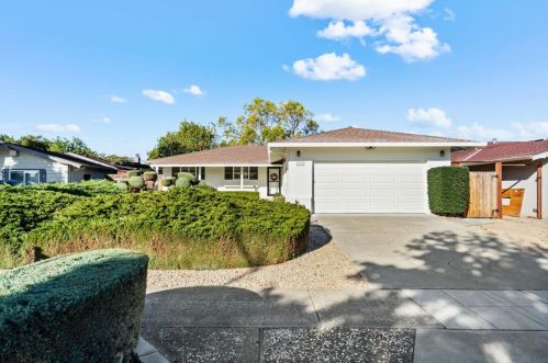 1639 Sparrow Ct, Sunnyvale, CA 94087-5049