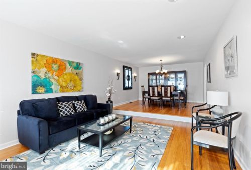 118 Ann Dr, Southampton PA 18954-1639 exterior