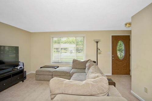 13 Ferndale Ct, Covington, KY 41017-9402