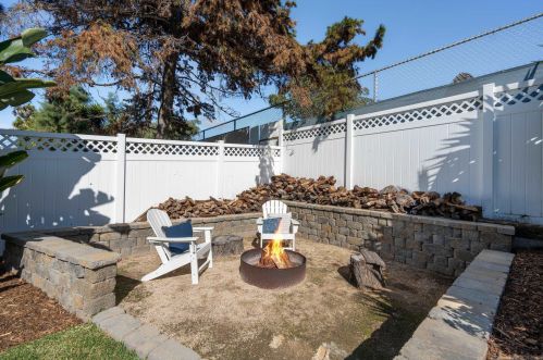 1190 Tourmaline St, San Diego CA  92109-1838 exterior