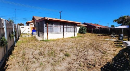 7843 Gribble St, San Diego CA 92114-6106 exterior