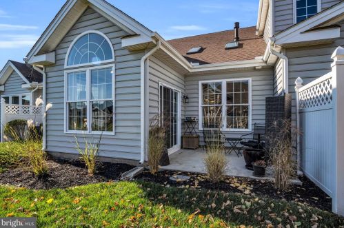 228 Colonial Dr, Navy Sup Dpt PA  17050-9505 exterior