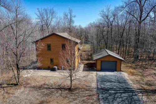 820 Kloppman St, Crivitz, WI 54114-1528