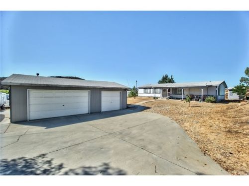24073 Wheatfield Cir, Wildomar, CA 92595-9450