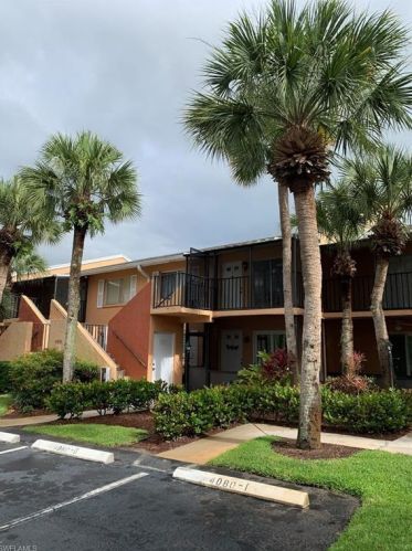 4090 Looking Glass Ln, Naples FL  34112-5026 exterior