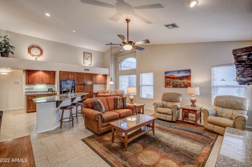 6283 Donald Dr, Glendale, AZ 85310-4248
