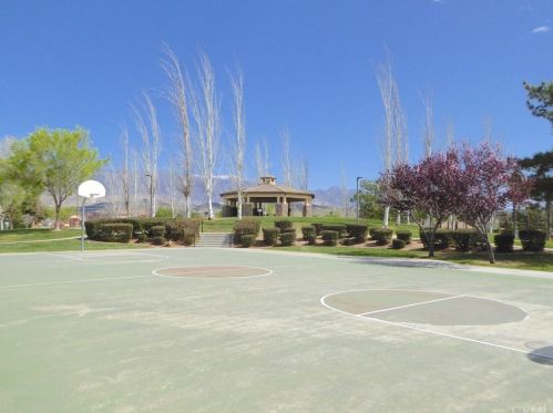 1219 Larkspur Ln, Beaumont CA  92223-2090 exterior