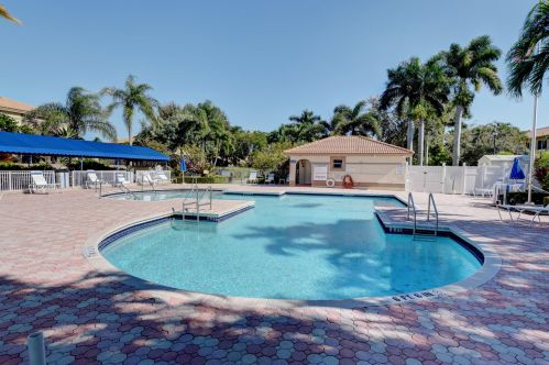 6798 Via Regina, Boca Raton FL  33433-3927 exterior