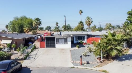 25614 Byron St, San Bernardino, CA 92404-6406