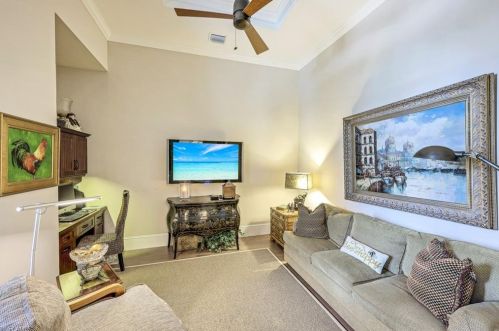 2239 Residence Cir, Naples FL 34105-3084 exterior