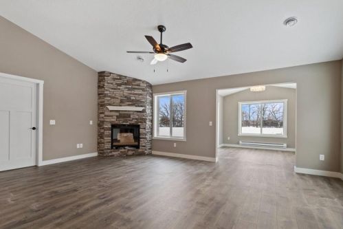 648 Kreekview Dr, East Farmington WI  54020-5860 exterior