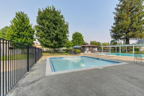 14789 Natchez Ct, Rancho Murieta CA  95683-9735 exterior